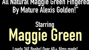 Busige Alexis und Maggie lecken Pussy mit Toys