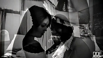 Lésbicas russas lambendo bundas