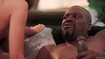 Ihre elegante Fotze dreierlei gefickt