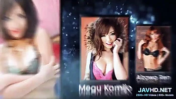 Milf japonesa chupando e fodendo gostoso de quatro