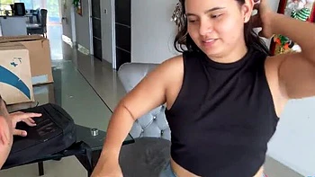 Jovem fodida com creampie e squirt surpresa de três paus