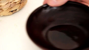 Starker Masseur fickt asiatisches Teen-Mädchen