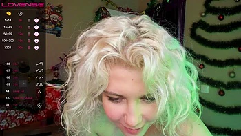 Слишком горячая с большой грудью, не могу дрочить