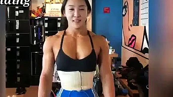 Milf solo hardcore fetish avec petites seins