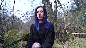 Ava und Ashley: Französische MILF mit großen Titten lecken sich