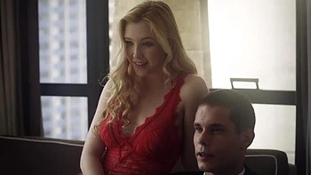 Минет от первого лица, наездница и трах в доги