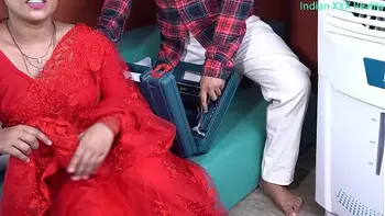 Indian XXX Cooler repair man fuck in hindi