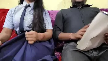 ट्यूशन पढ़ने वाली लड़की सर ने होमवर्क नही किया था तो लड़की को जबरदस्ती चोदा