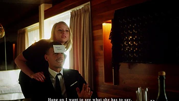 Loira Dixie Lynn fodida por dois pauzões enormes em ménage MMF