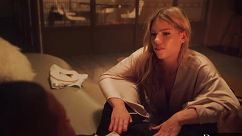 Лия Ли ласкает огромный чёрный член Исайи Максвелла