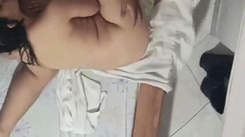 Tammy Vick haciendo mamada amateur latina en POV