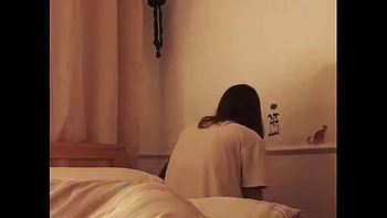 Milf amadora peituda faz boquete e engole a porra