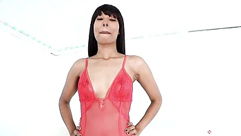 Сейд Роуз получает жесткий минет и скачет на огромном члене