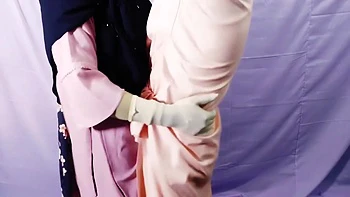 Mein Stiefvater fickt mich hart in der Küche