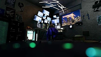 Porrada suada no cu e garganta profunda extrema em quarto 3D mágico