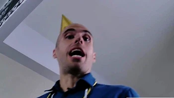 Новогодний секс втроем с Джуэлз Блу и Виной Скай