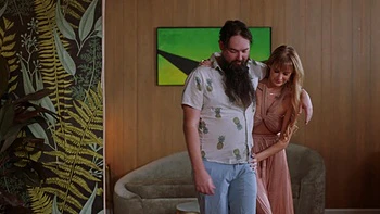 King Frank baise Jordan Maxx en levrette en léchant sa chatte