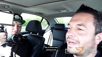 Kitty Blair lambendo buceta no vídeo alemão Wolf Wagner