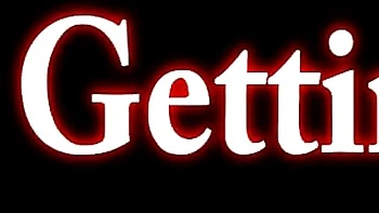 Maggie Green masturba seus peitos enormes em público