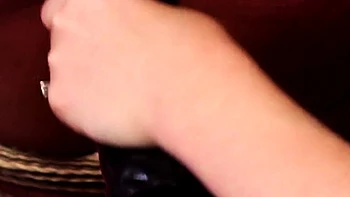 Mestre Chanta Rose fode vadia submissa lésbica com brinquedos