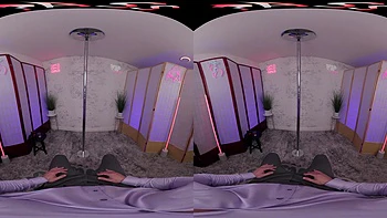 Milf morena cavalga duro com peitos e bunda grandes