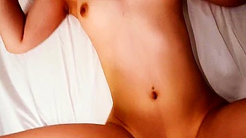 Increíble porno casero asiático con creampie espeso chorreando