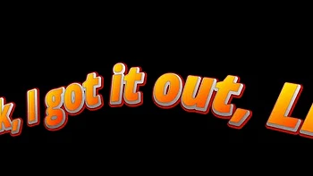 Pequena negra Majesty geme sujo com plug preso na buceta apertada - anal solo 4K