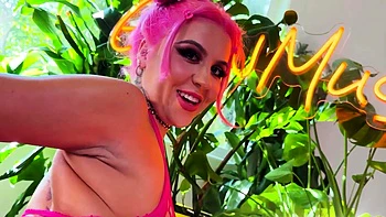 Tattooed Luna Fucks Like A Legend