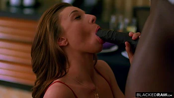 Джакс Слейер и Джейси Старр скачут на огромном черном члене