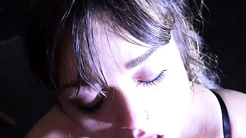 Esposa alemã Mila Milan leva foda bruta com peitões naturais e lambida de bunda