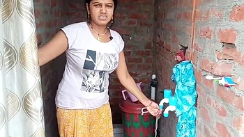 MILF indiana PoojaSex fode o anfitrião do Airbnb anal pela primeira vez