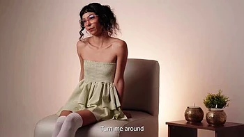 Kleine Cindy Luna fickt zum ersten Mal hart anal mit riesigem BWC