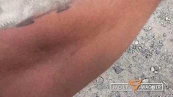 Pussy alemã fodida em público em POV com Kitty Blair