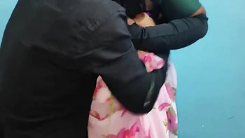 Tamil Dress Tailor Fucks Hot Milf Aunty Big Boobs, Suck Pussy Big Ass. Hindi Sex, Telugu Sex Desi Video