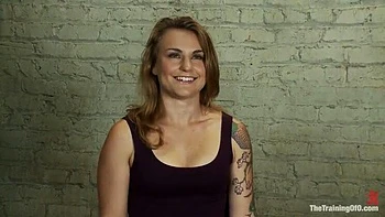 Zorra rubia Payton Bell anal follada en gangbang con bondage y fetiches