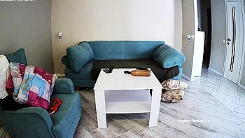 Esposas amadoras se masturbando com dildo em câmera escondida