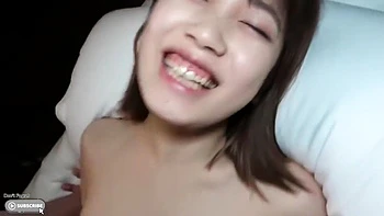 Asiatisches Teen fickt POV mit Creampie 60fps