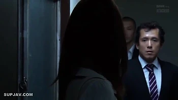 Asiatisches Anfänger-Model bekommt Creampie im japanischen Fick ohne Zensur