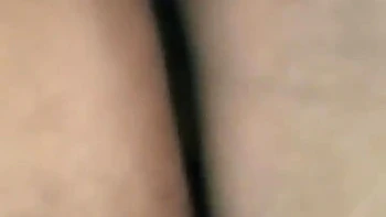 Моя жена с огромной жопой трахает на видео