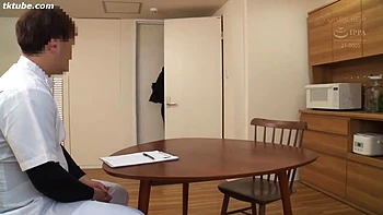 Beim Ficken betrogen: Cuckold am Arsch