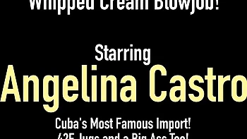 Angelina Castro ronde avec ses énormes seins et gros cul en branlette