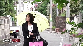 Makoto Kasai hart gefickt mit großen Titten