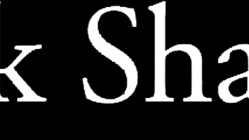 Triple baise de Charlee et sa maman: grosses bites, gros seins