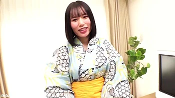 Corno assiste esposa sendo fodida bem fundo