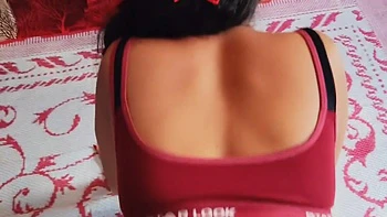 Première nuit de baise d’une Indienne en POV