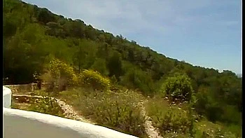 Trío de hermanastras con polla grande y creampie en el culo