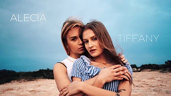 Alberto Blanco e Tiffany Tatum fode Alecia Fox ao ar livre