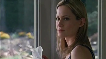 Mãe peituda Aarah fode o enteado hardcore, mão e garganta profunda