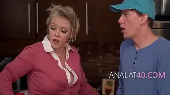 Southern MILF Begs For Anal - Dee Williams