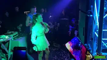 Show da Mc Pipokinha com muita sacanagem no meio do palco - Pucca Tsunami - Caroline Moares - Camila Prado